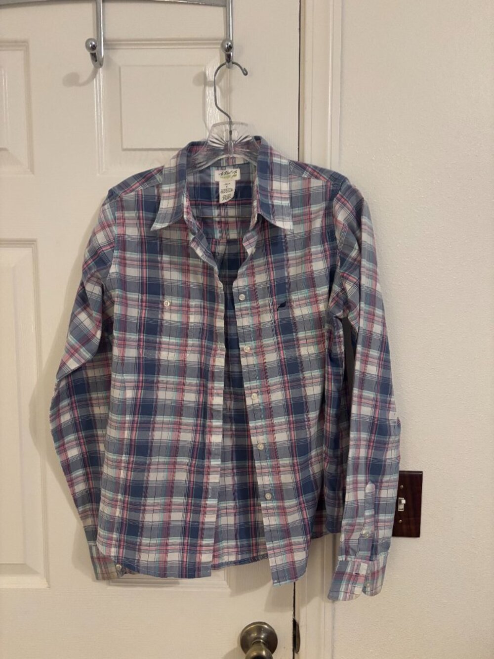 Wrangler Button Down Shirt - L